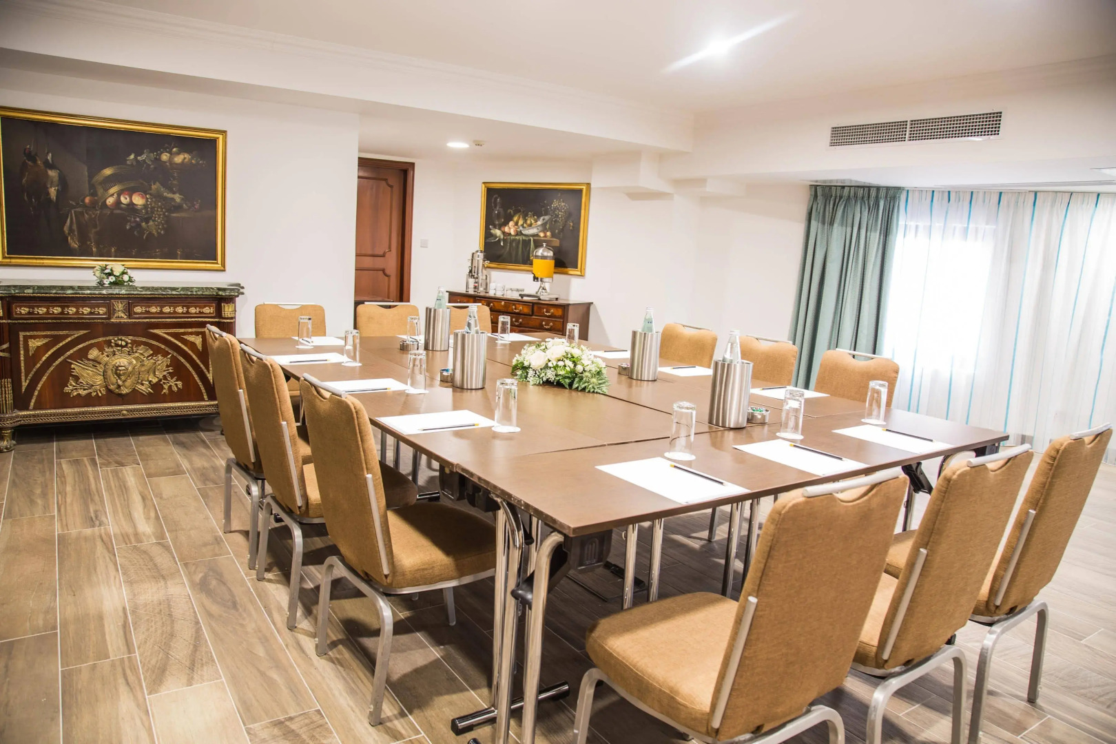 Photo - AX The Victoria Hotel