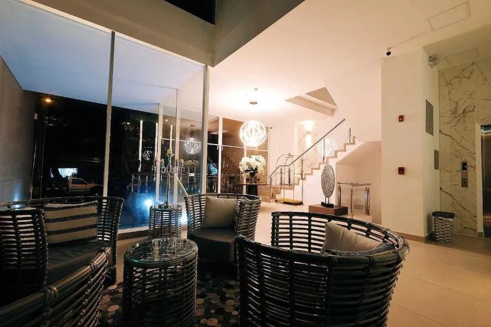Photo - Seven Inn Hotel