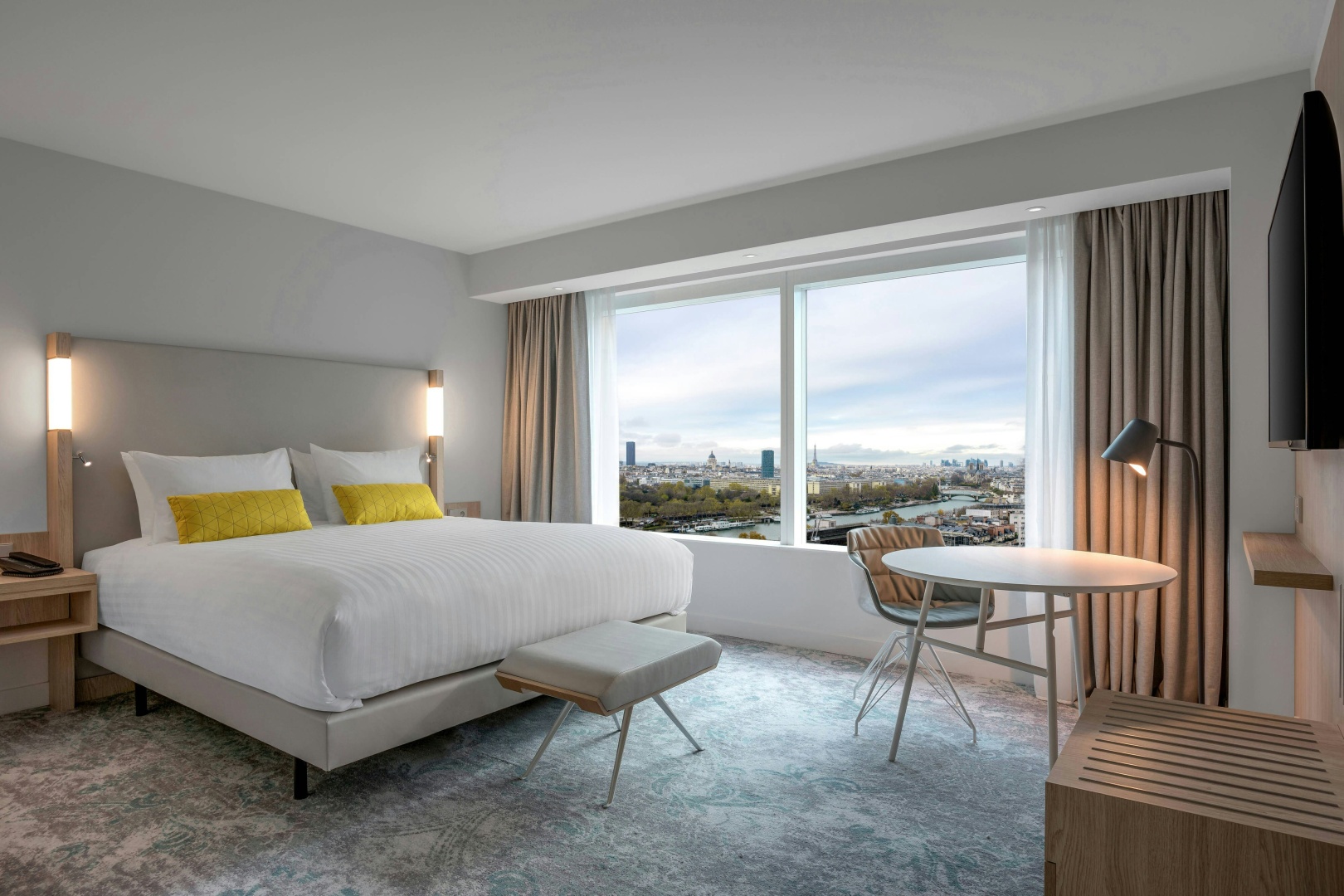Photo - Courtyard by  Marriott Paris Gare de Lyon