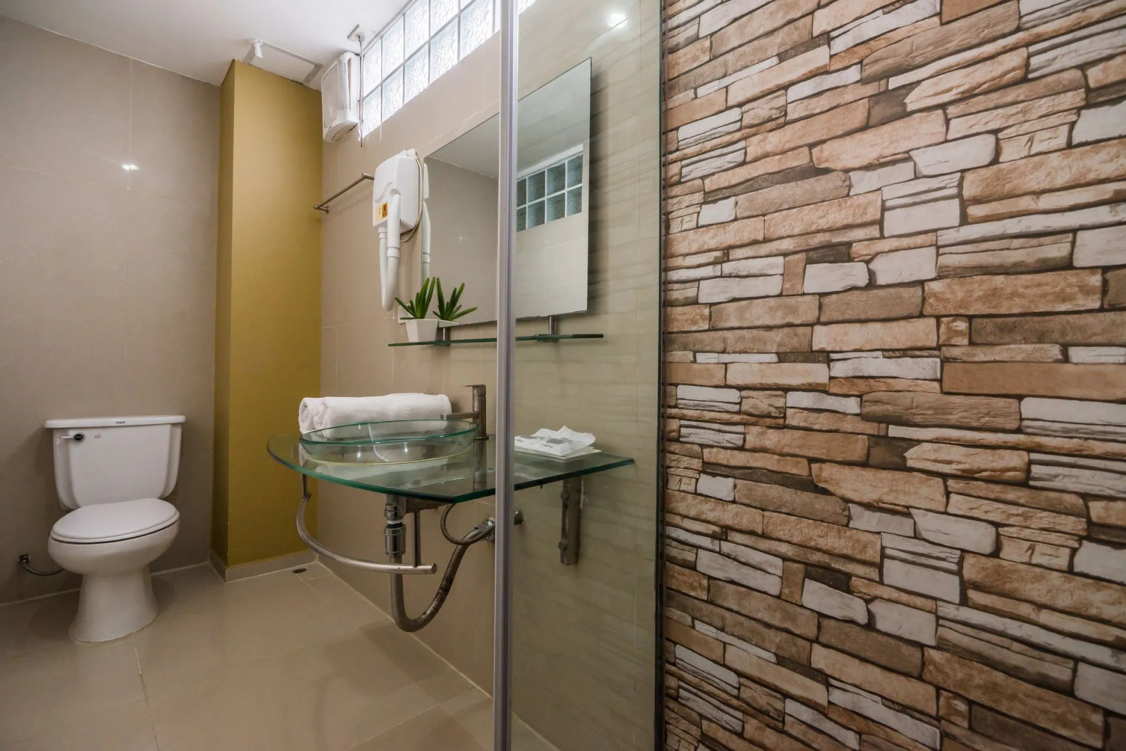 Photo - Ton Aor Place Hotel