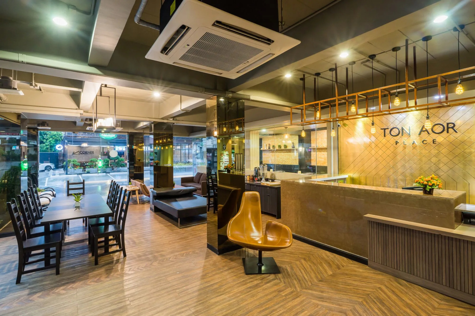 Photo - Ton Aor Place Hotel