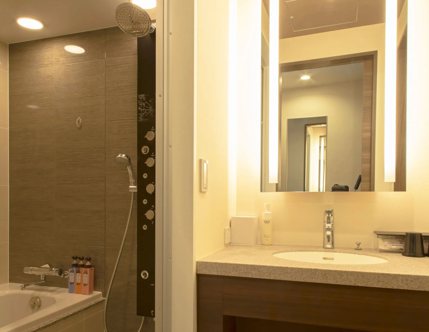 Foto - Hotel Keihan Kyoto Grande