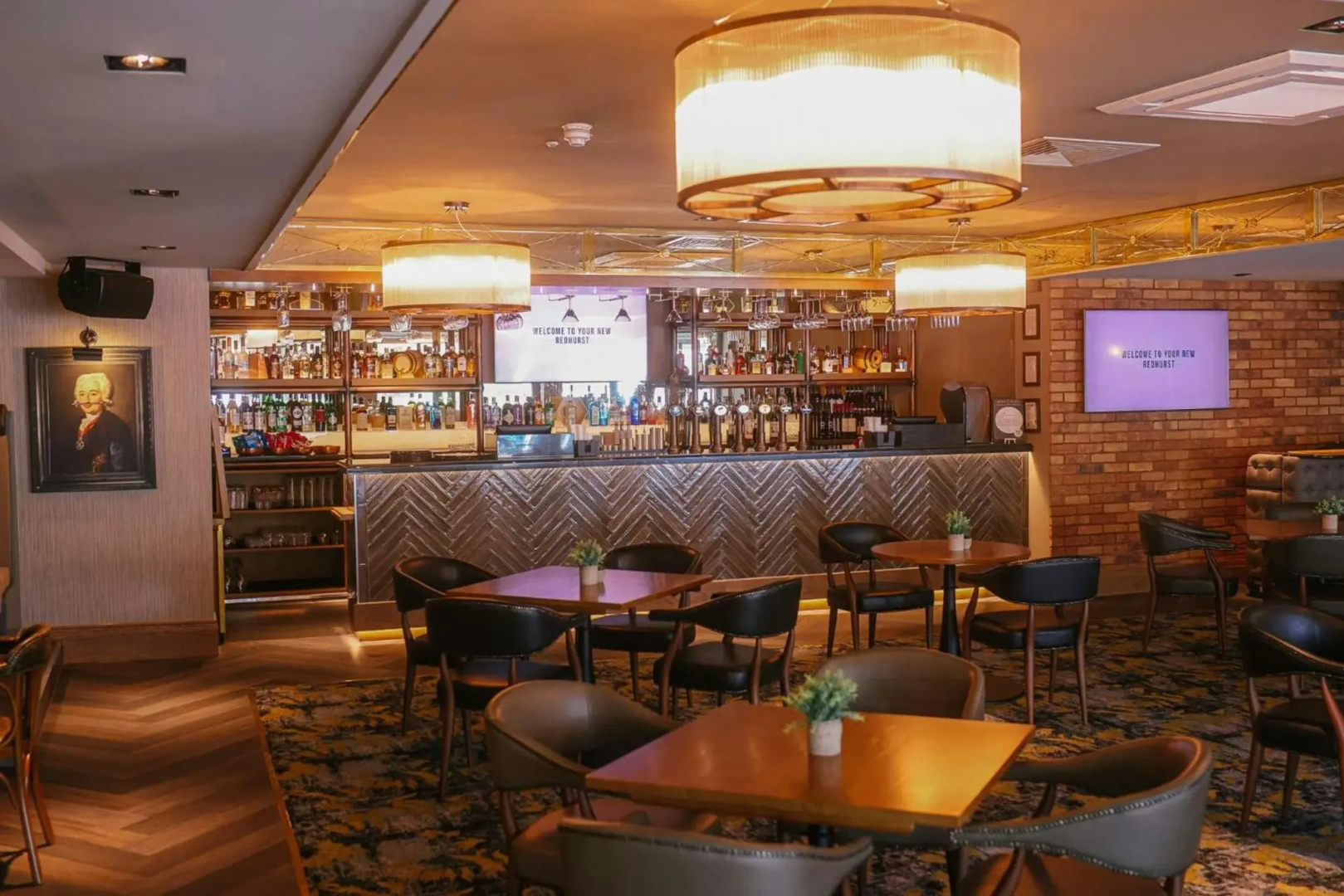Photo - The Redhurst Hotel