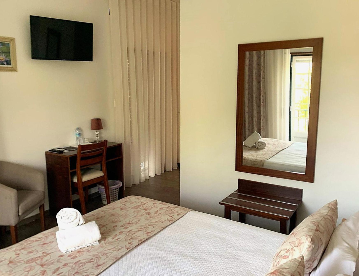 Photo - Hotel Louro