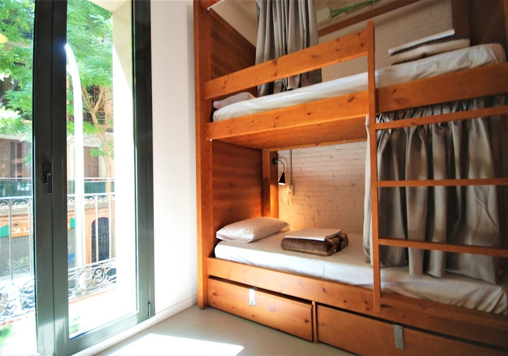 Photo - Ten To Go Hostel