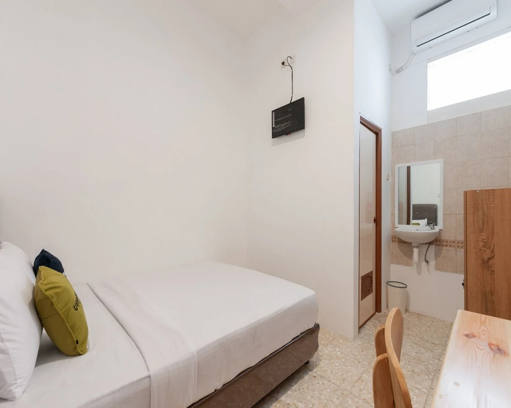 Urbanview Hotel De Breeze Kemang Jakarta by RedDoorz