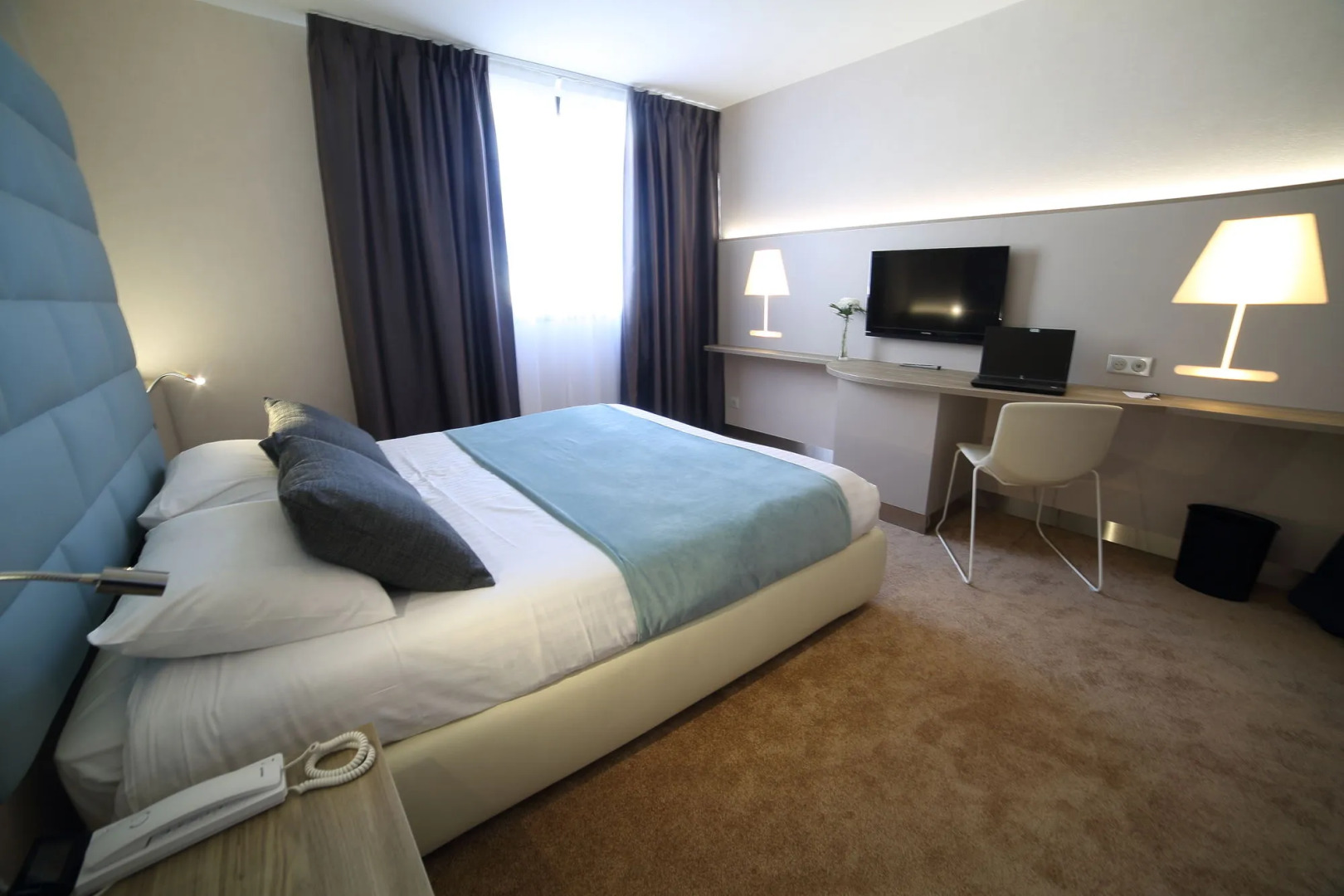 Foto - Hotel Plaza - site du Futuroscope