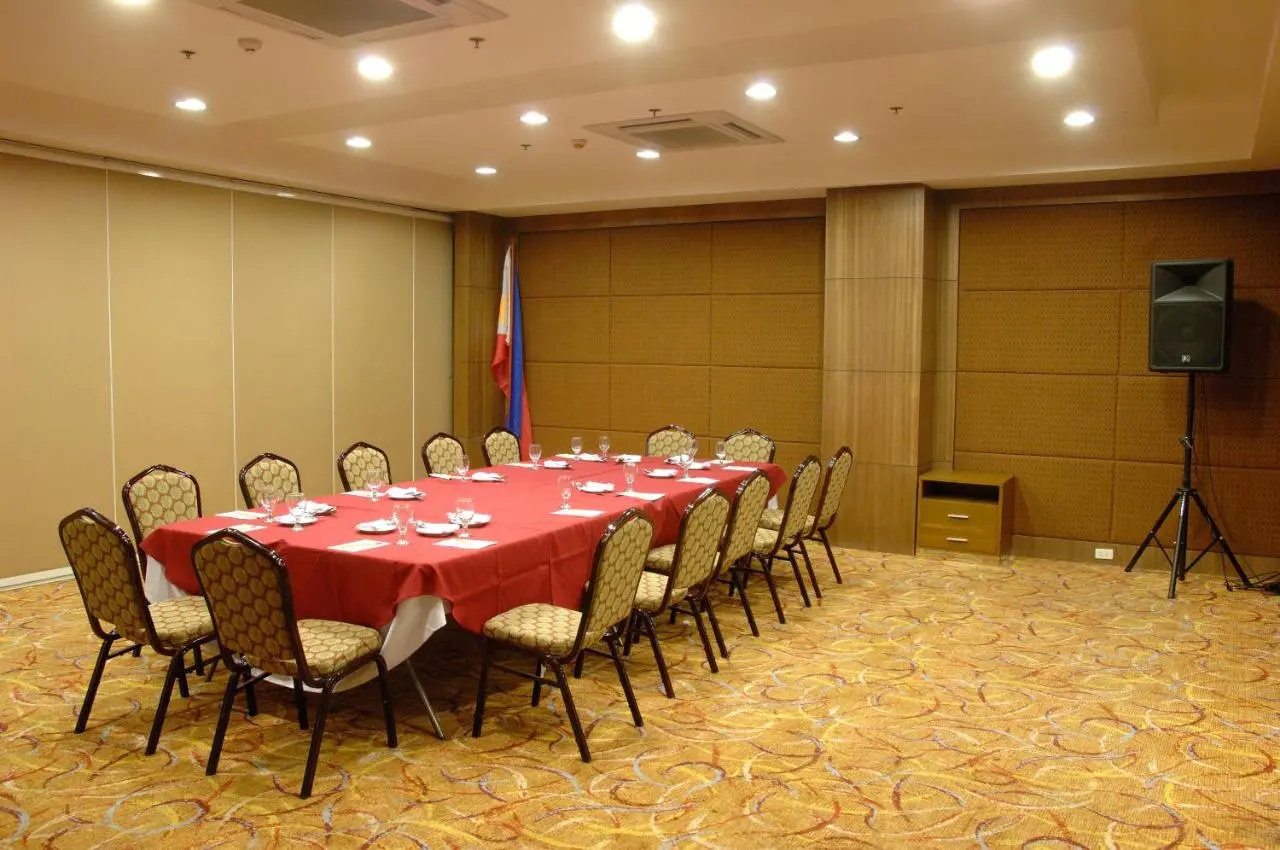 Foto - Crown Regency Hotel Makati