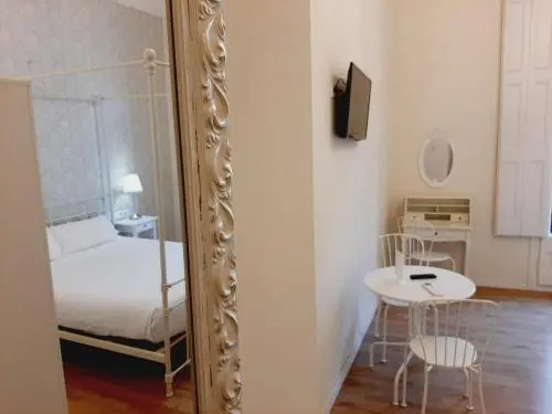 Photo - Lumine Luxury Suites by gaiarooms