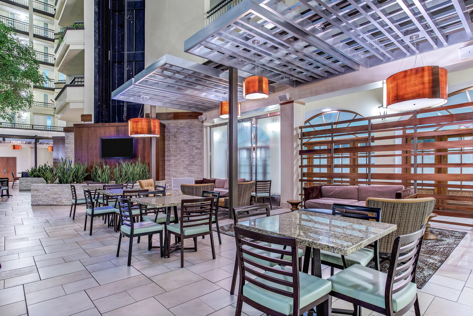 Photo - Embassy Suites by Hilton Nashville Airport