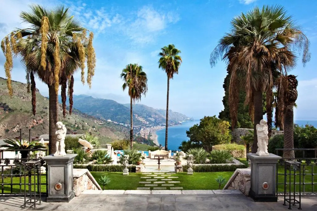 Photo - The Ashbee Hotel - The Leading Hotels of the World