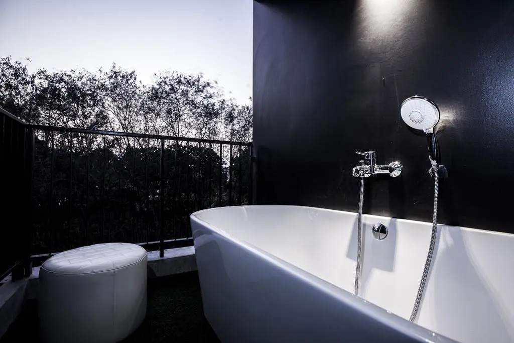 Foto - Blu Monkey Hub and Hotel Phuket Town- Free All Day Coworking space