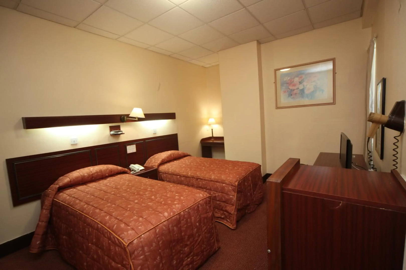 Photo - Bristol Hotel