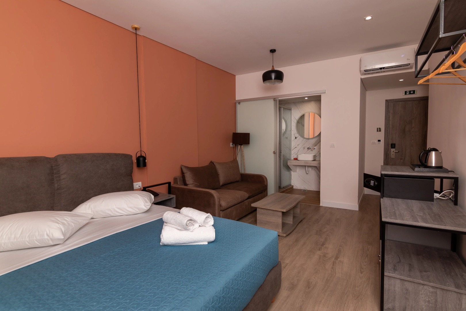 Photo - Dunlin Hotel