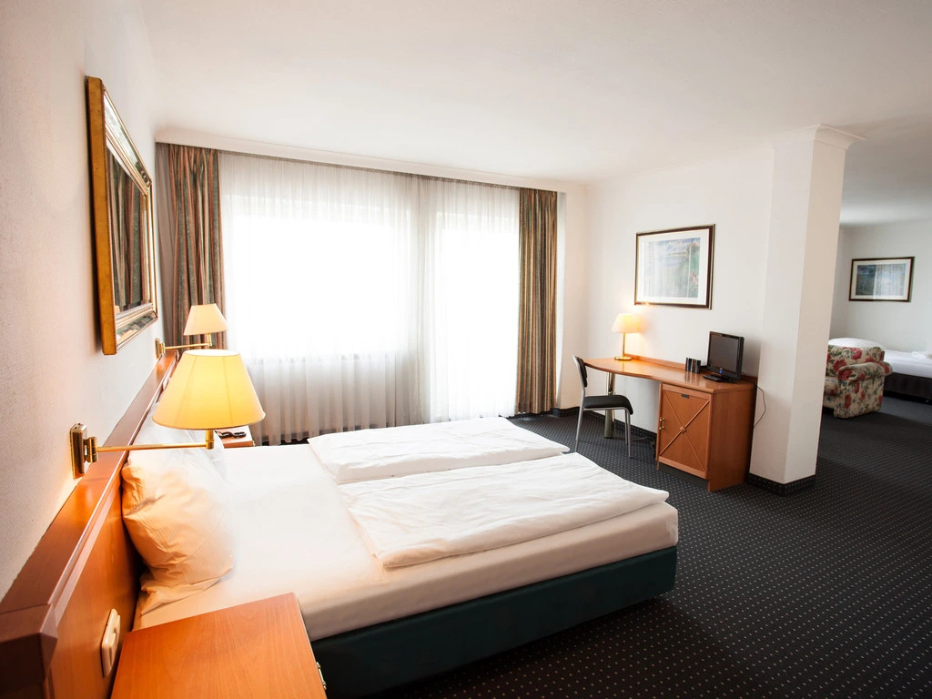 Photo - INA Hotel Royal