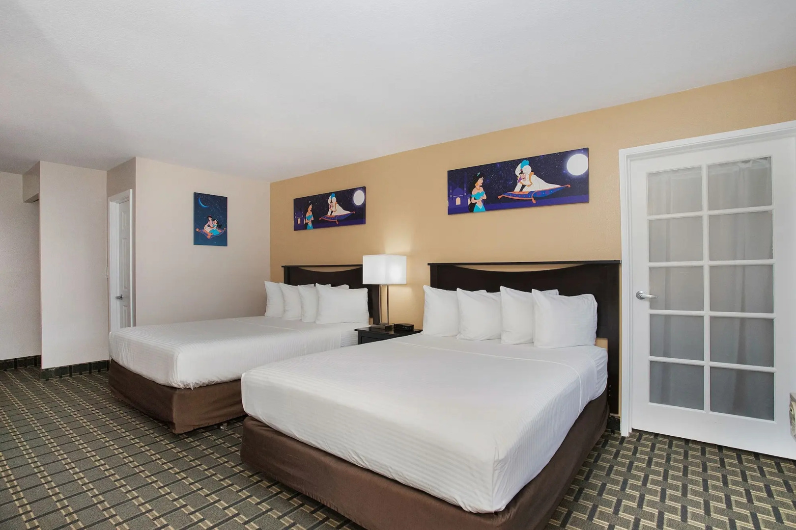 Photo - Stanford Inn & Suites Anaheim