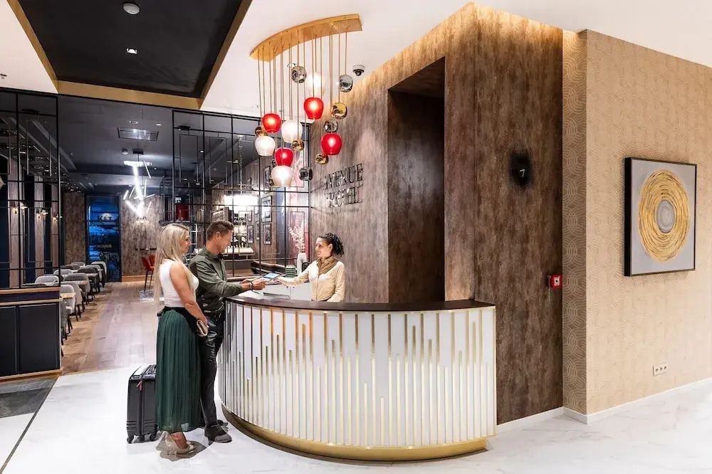 Photo - Three Corners Avenue Hotel