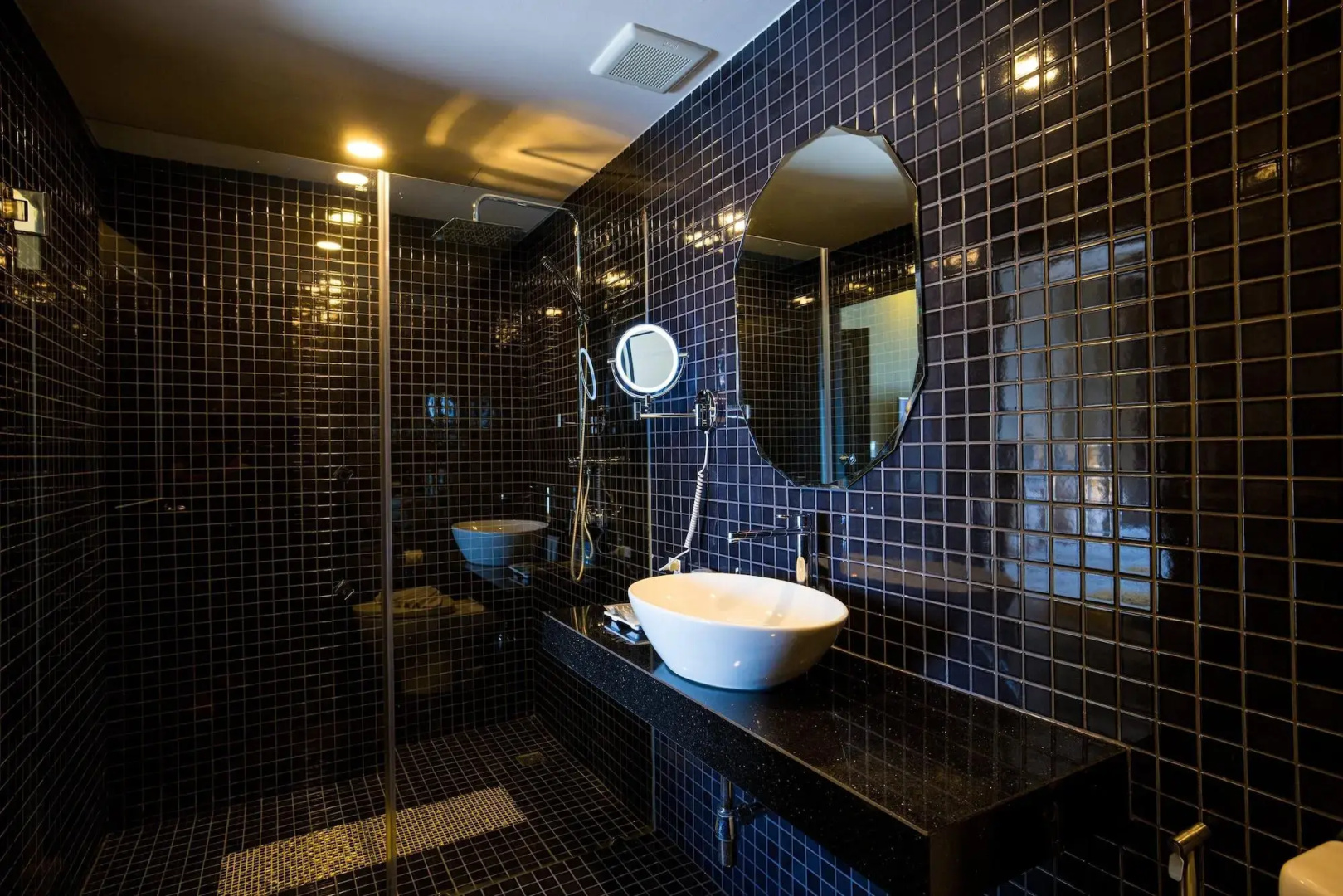 Photo - Kana Triple L Hotel