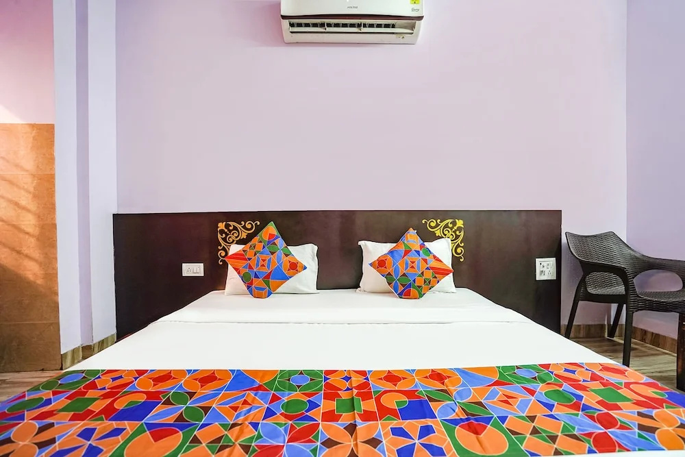 Fabhotel Krishna Heights