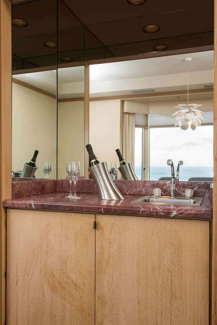 Photo - The Buckingham Hotel