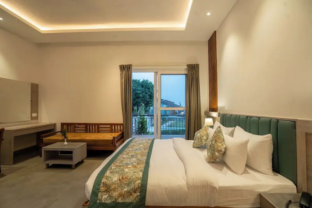 Evara Spa & Resort