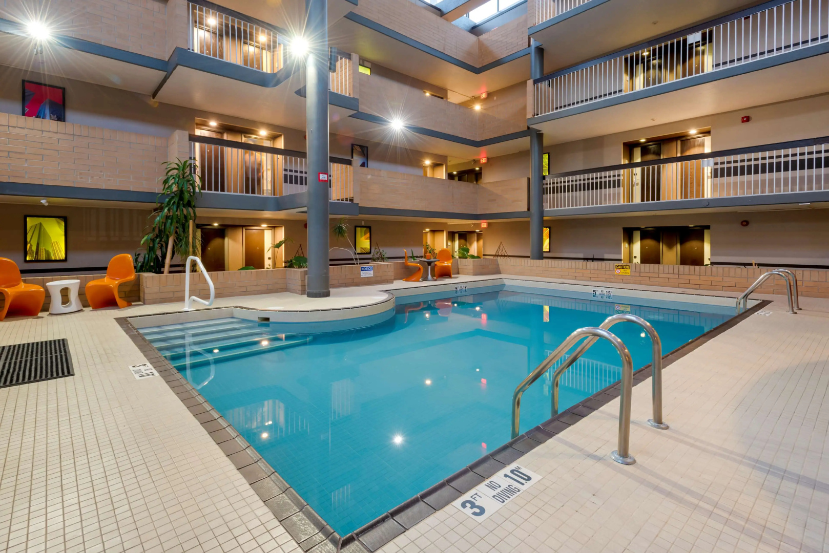 Photo - Coast Calgary University Area Hotel by APA