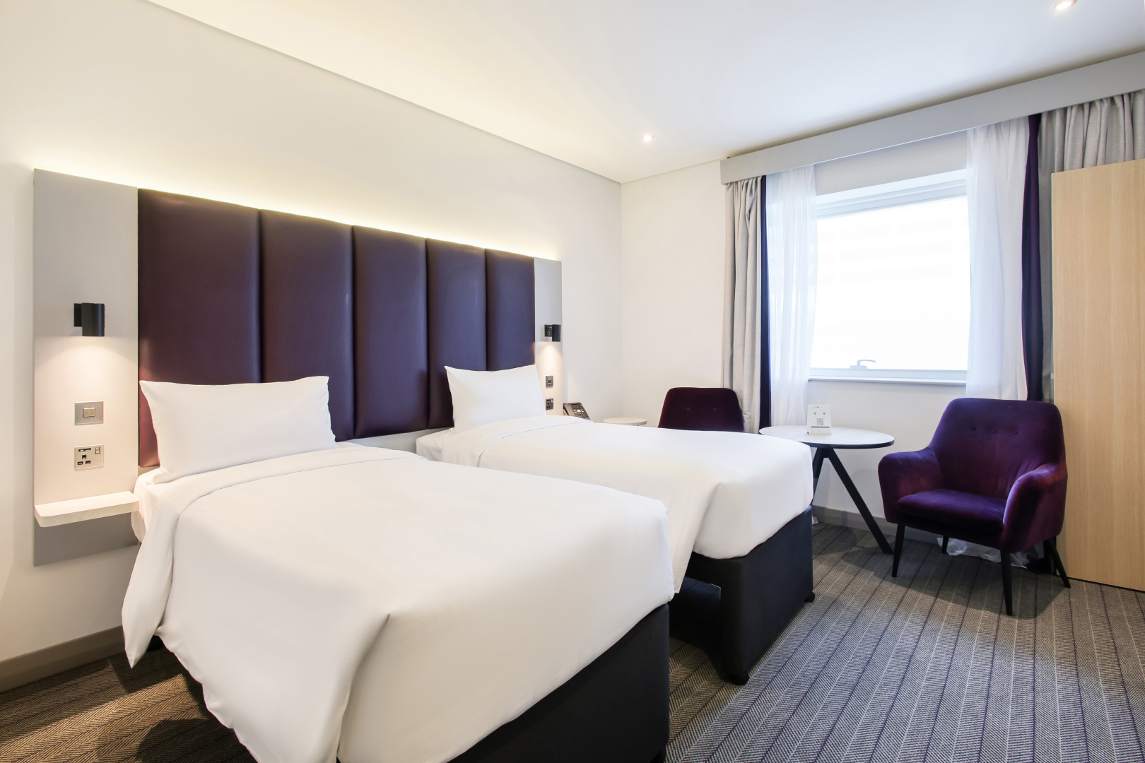 Foto - Premier Inn Dubai International Airport
