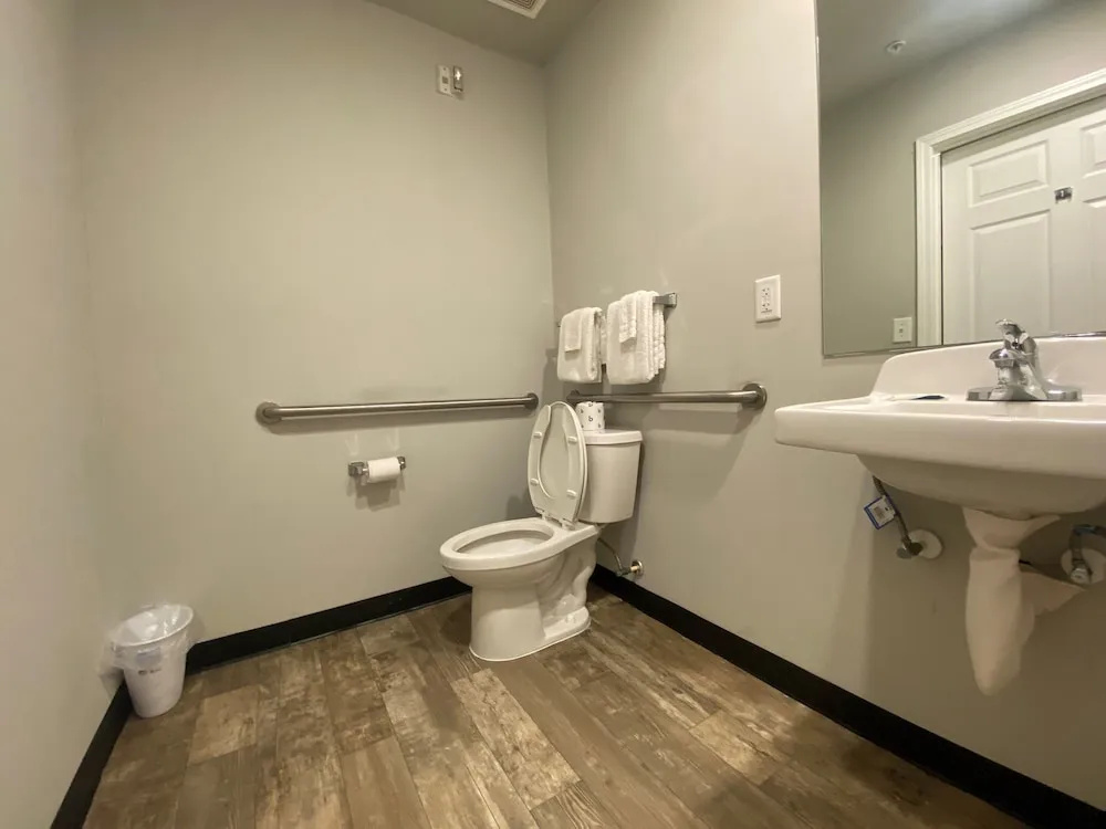 Photo - WoodSpring Suites Atlanta Airport