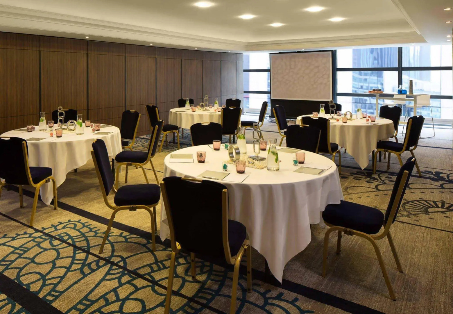 Photo - Renaissance Paris La Defense Hotel