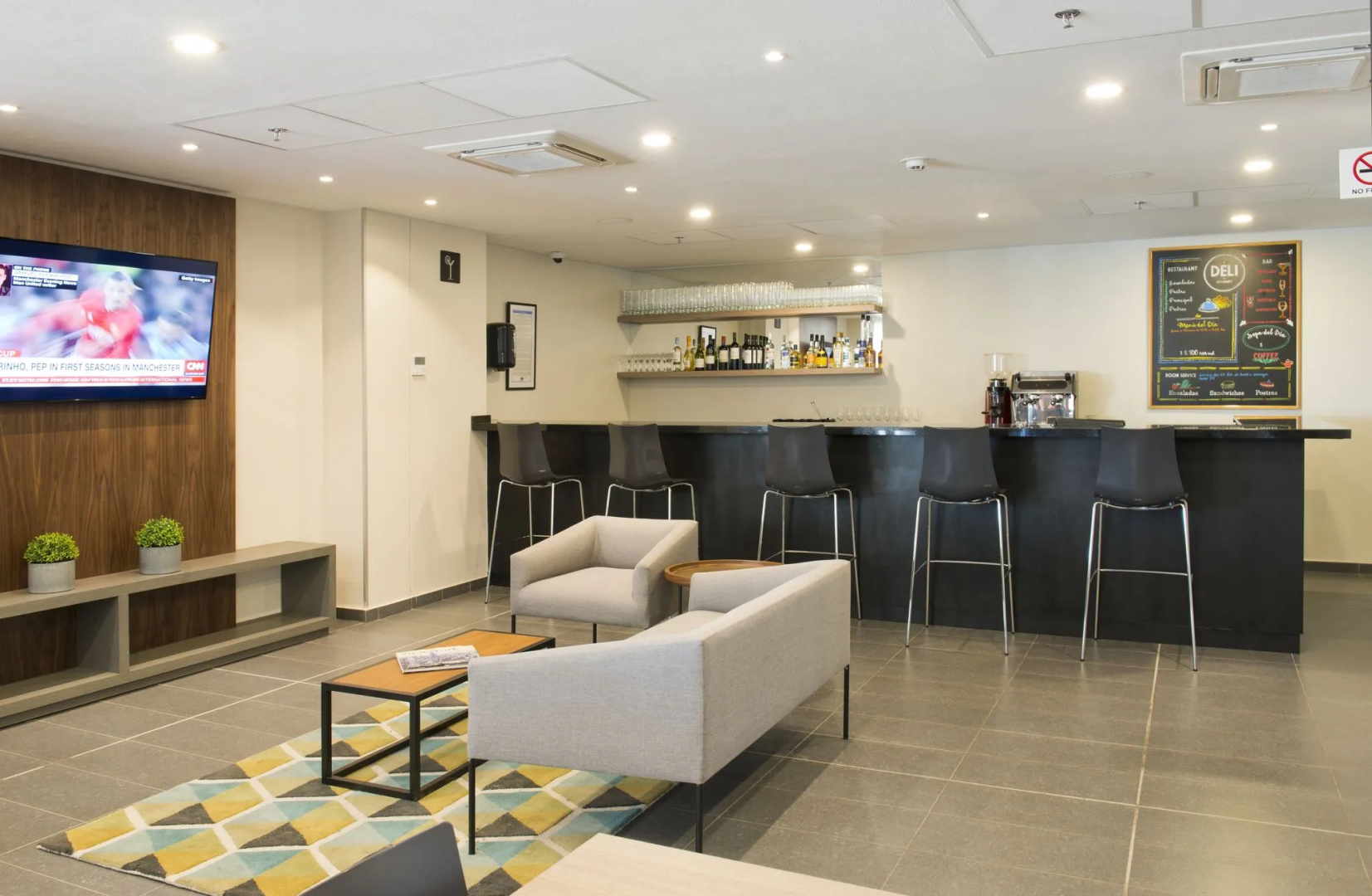 Photo - City Express by Marriott Santiago Aeropuerto Chile