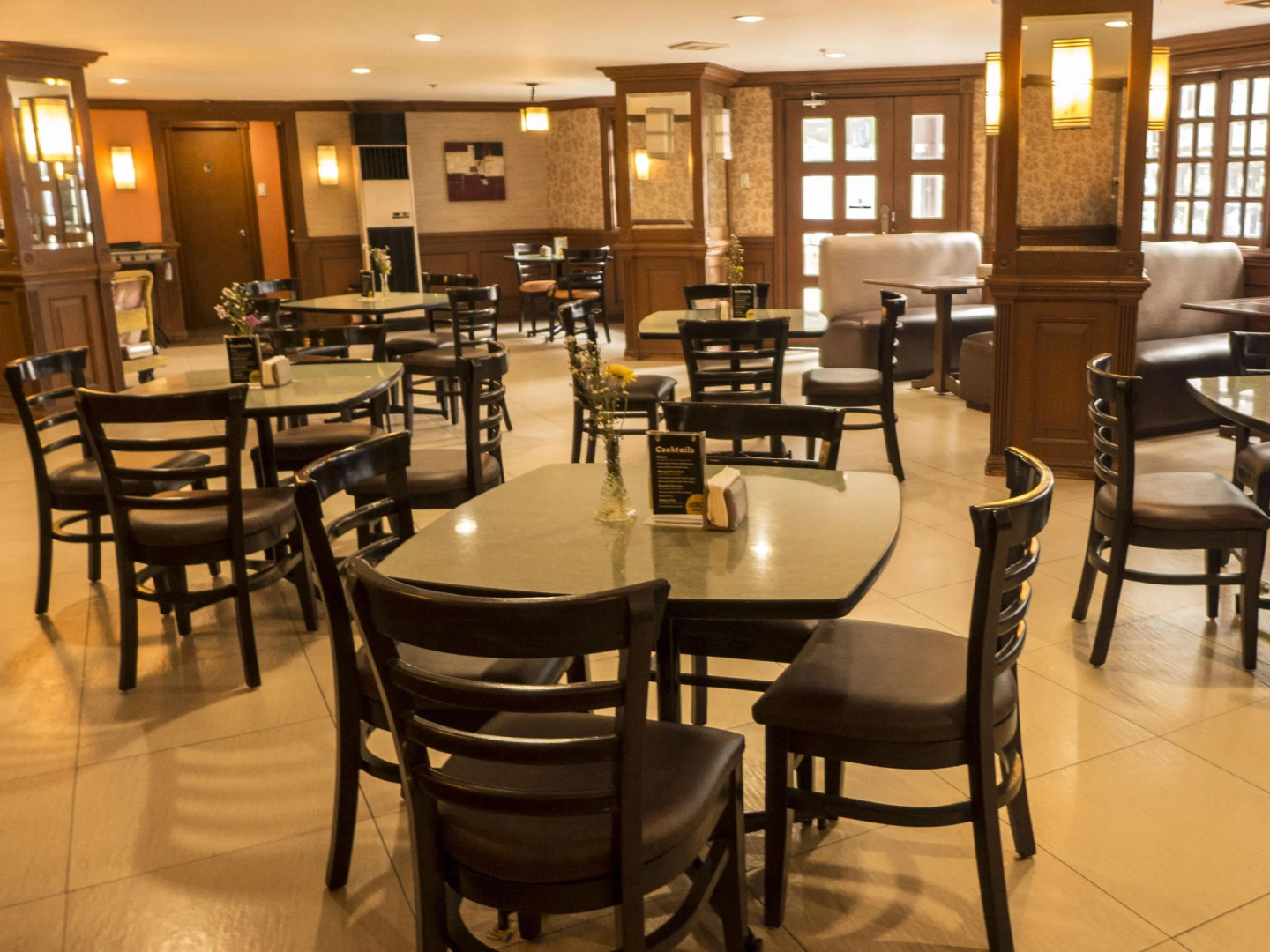 Photo - Rothman Hotel