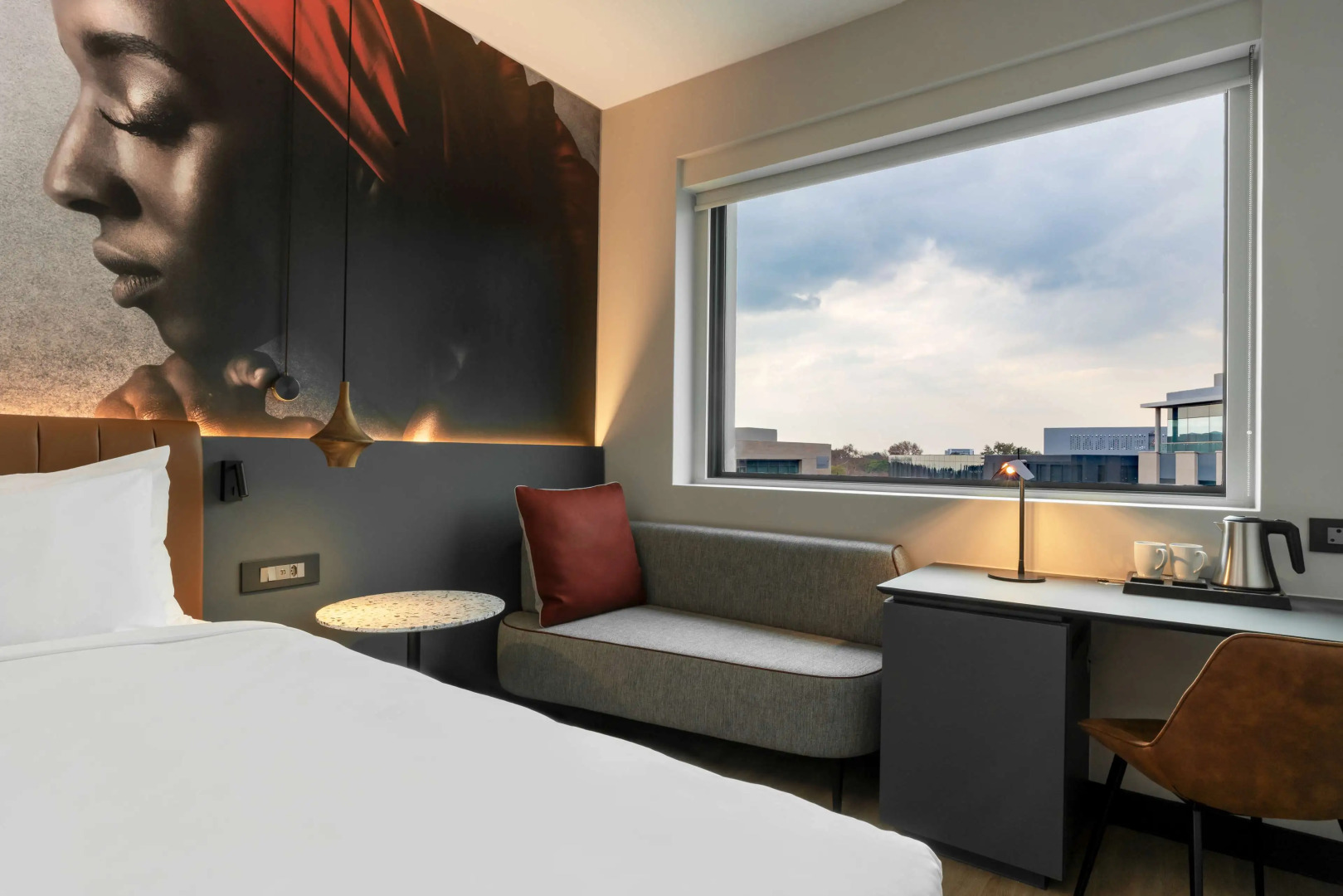 Photo - Radisson RED Hotel Johannesburg Rosebank