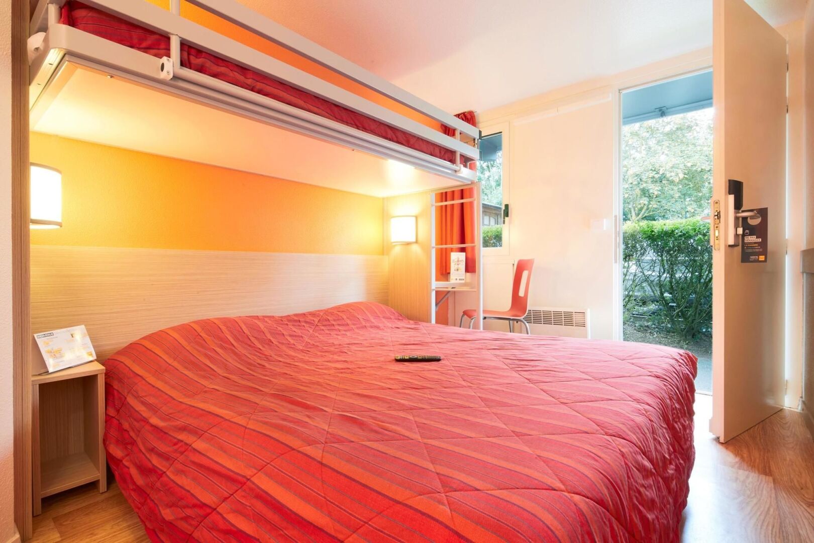 Photo - Premiere Classe Poitiers Futuroscope - Chasseneuil