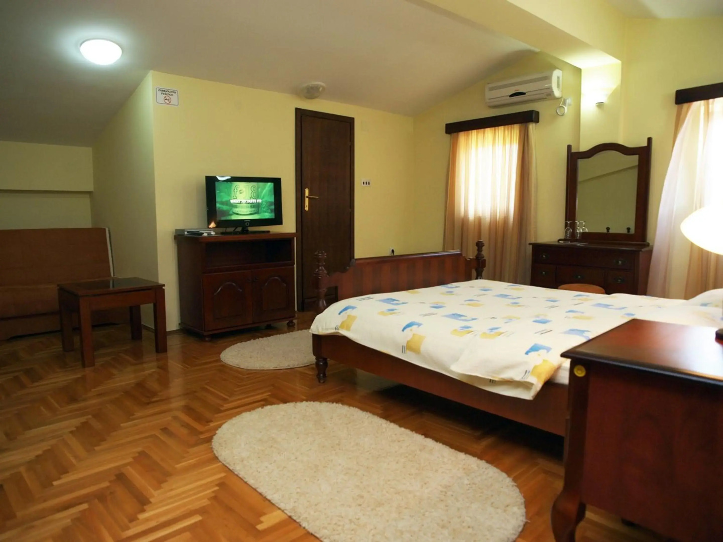 Photo - Hotel Laguna