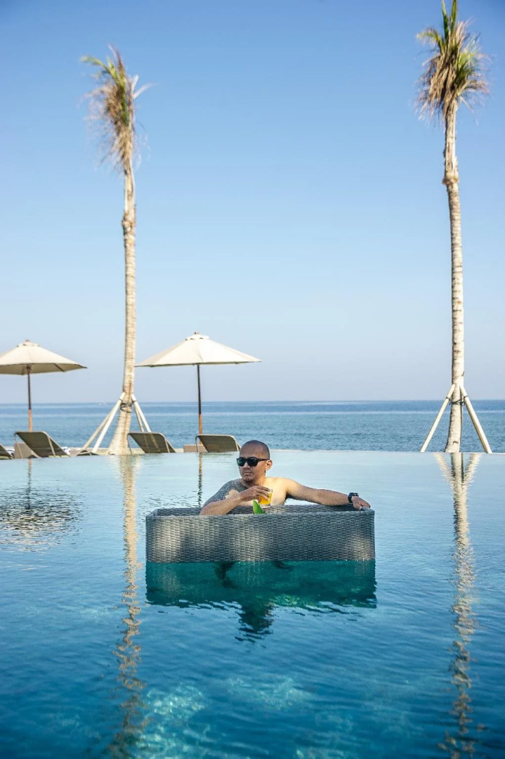 Photo - Lovina Beach Club & Resort