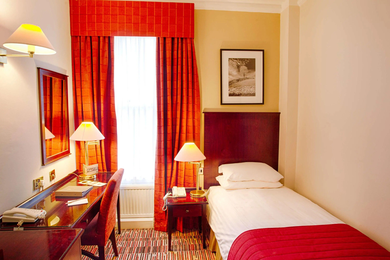 Photo - Classic Lodges The Old Swan Hotel