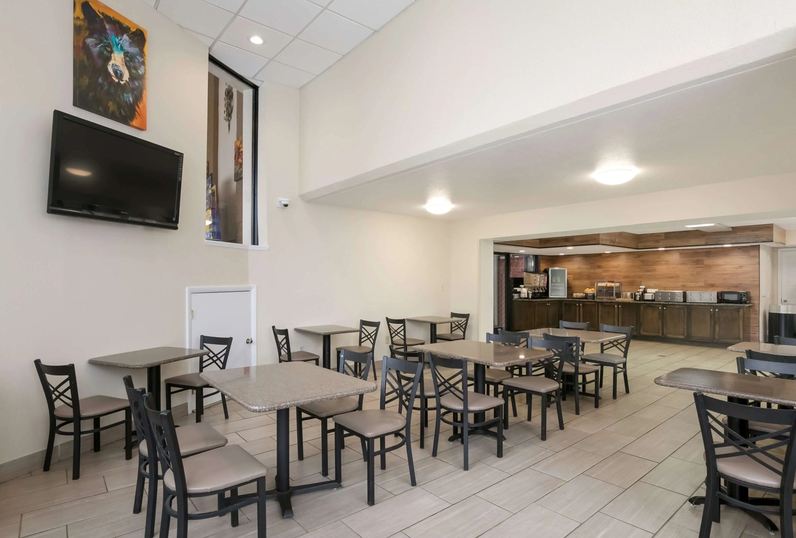 Photo - SureStay Plus Hotel by Best Western Gatlinburg