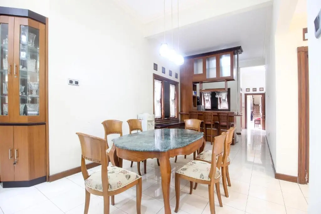 Photo - RedDoorz Plus @ Tegal Panggung