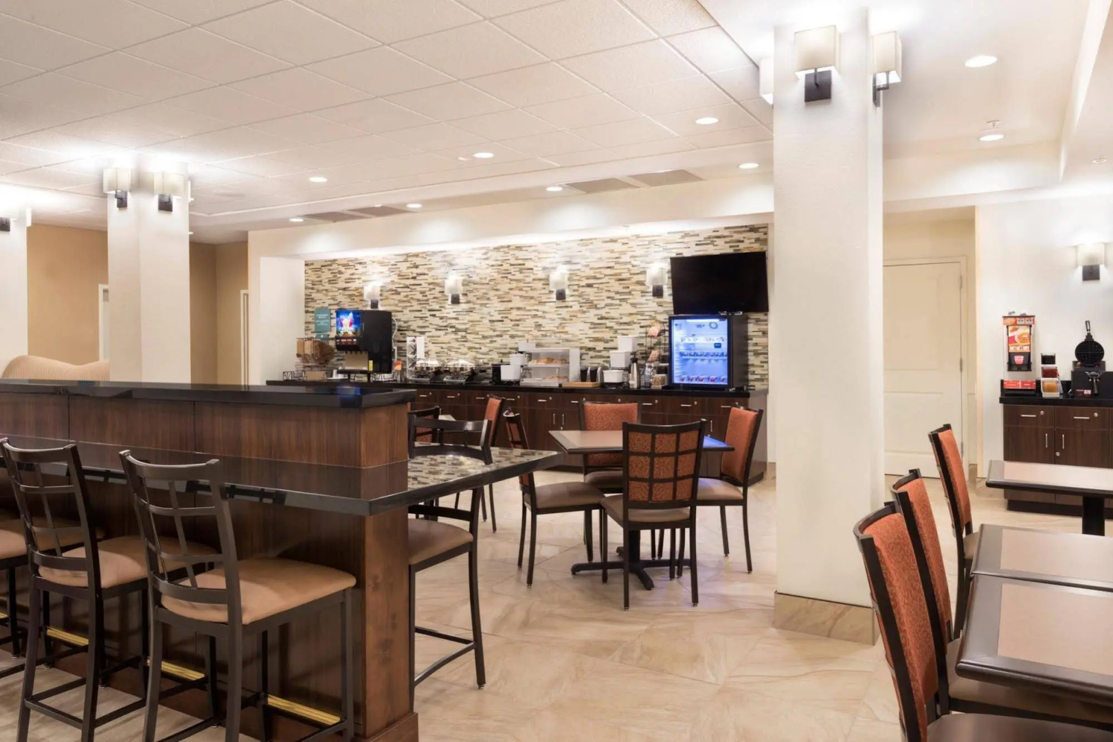 Foto - Best Western Plus Hudson Hotel & Suites