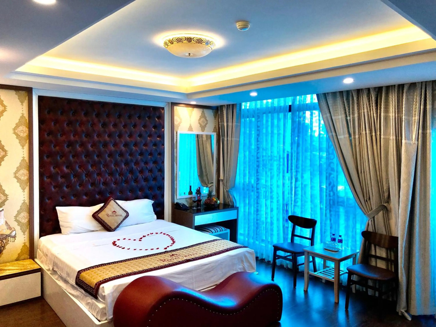 Photo - The Royal Hotel