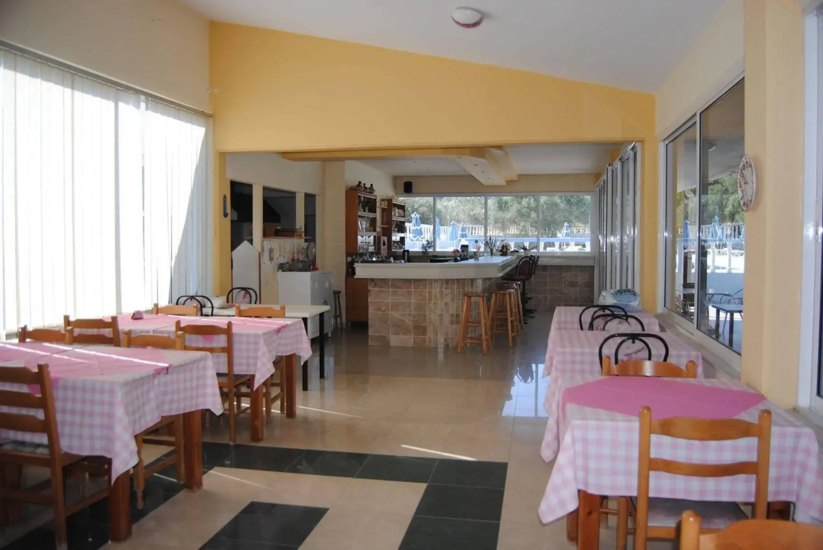 Photo - Tivoli Hotel
