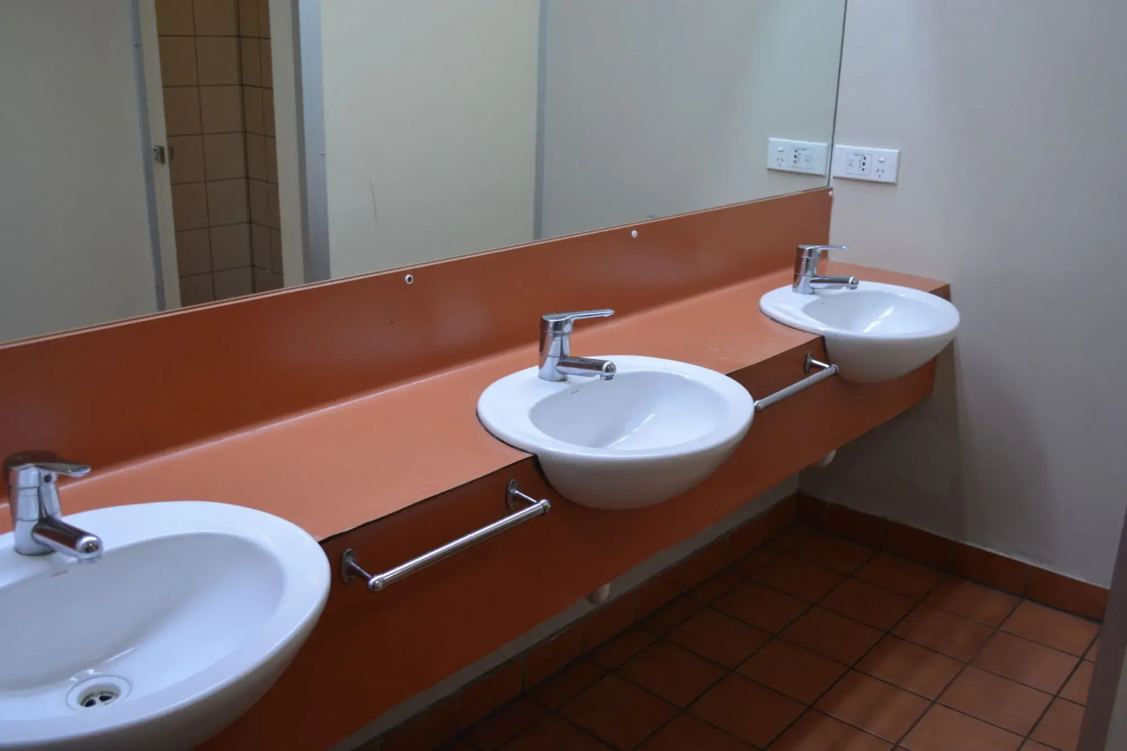 Photo - Melbourne City Backpackers