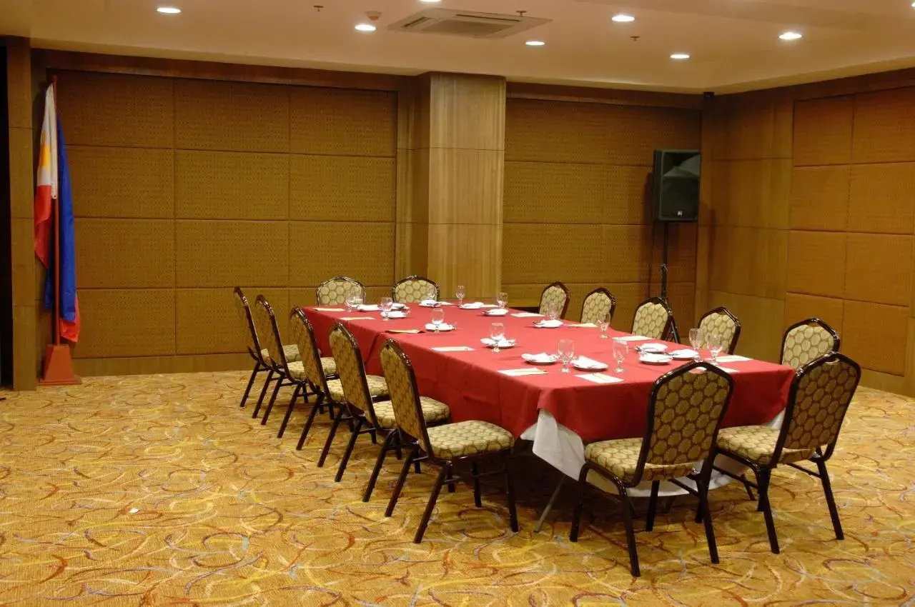 Foto - Crown Regency Hotel Makati