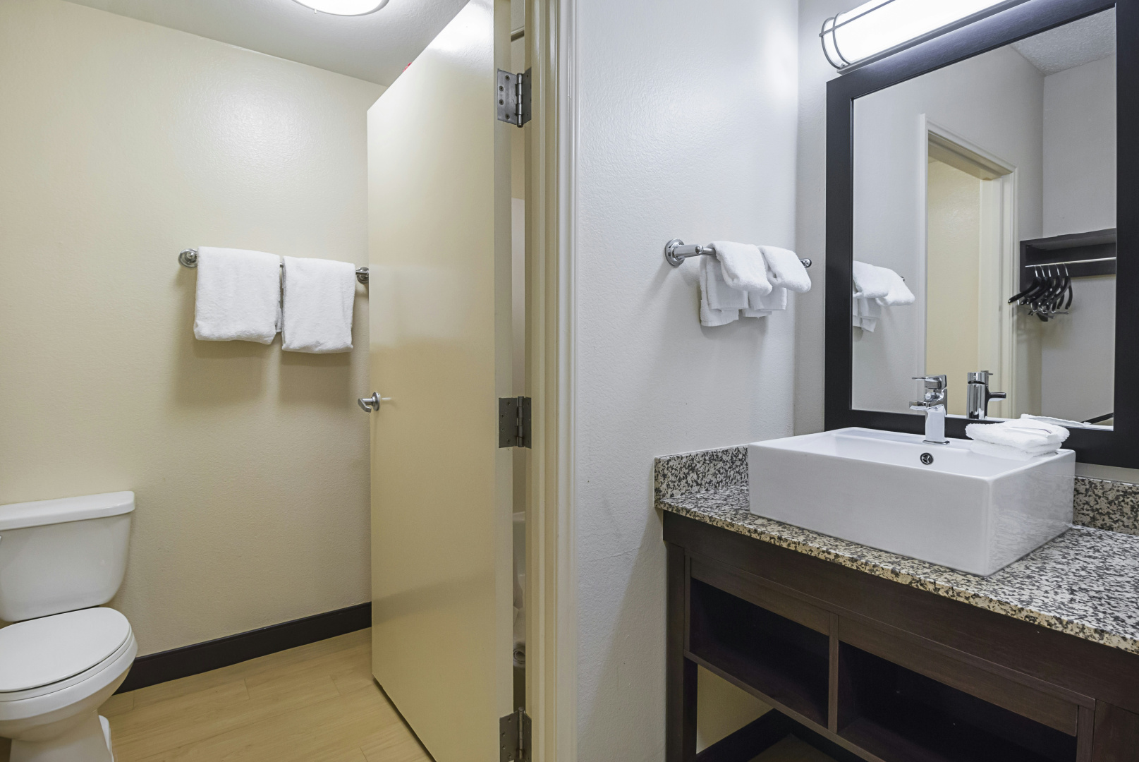Photo - Red Roof Inn PLUS+ Phoenix West