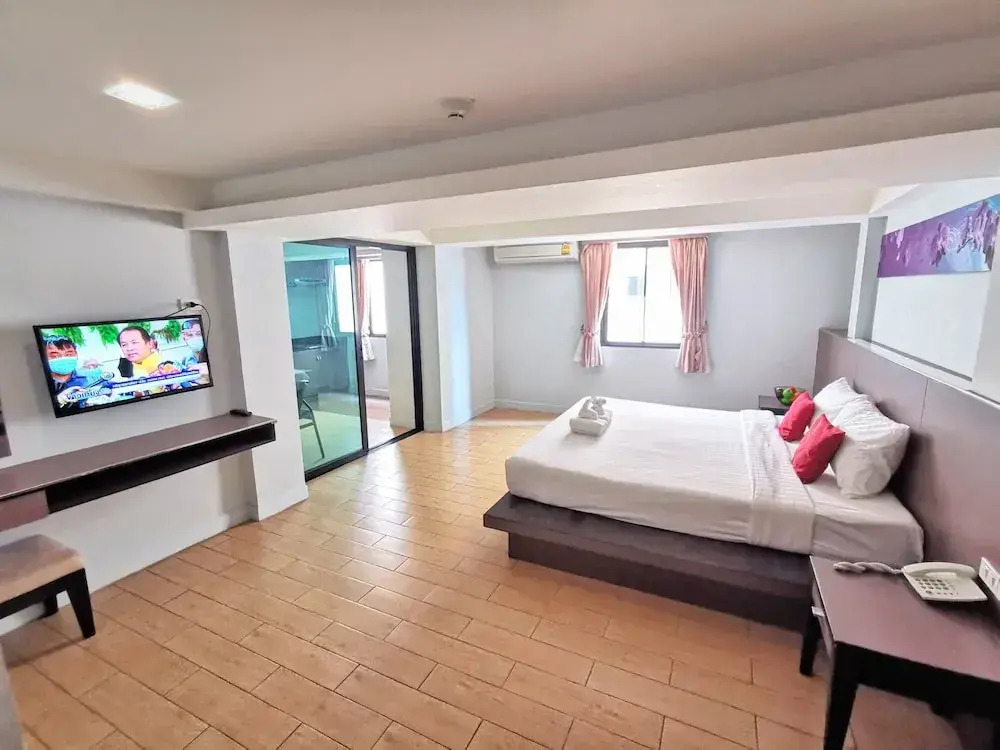 Foto - Scandia Beach Hotel - Soi 7 Best Location - 200m to Beach next to Food Market