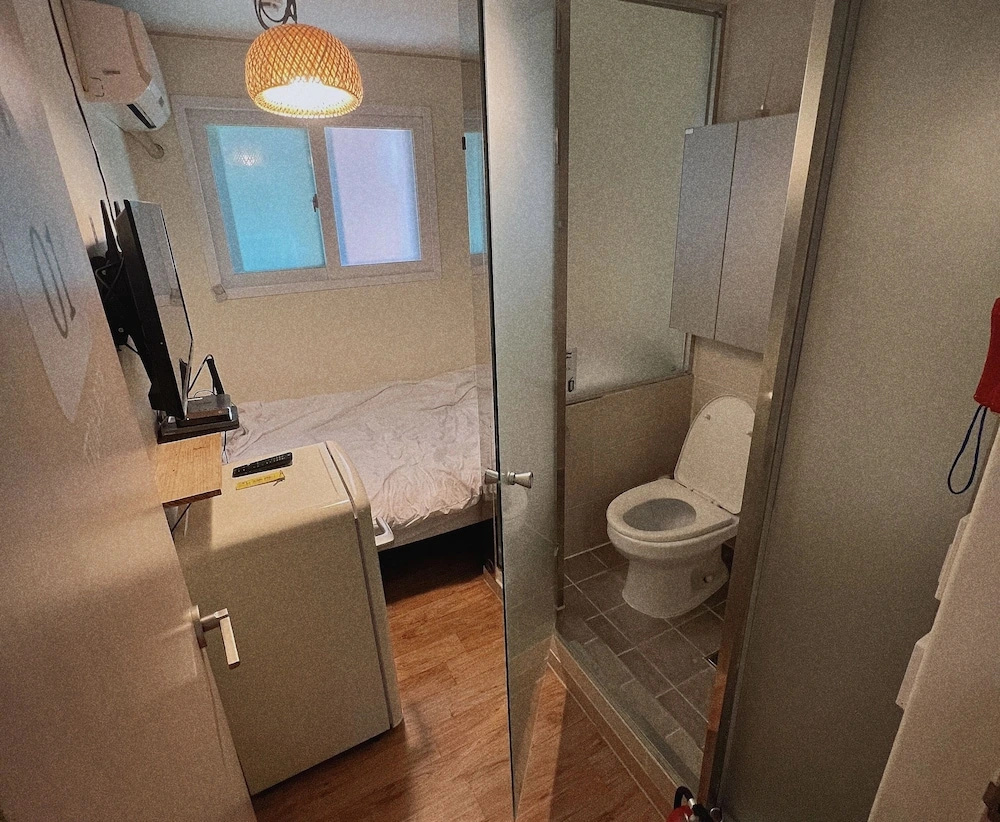 Photo - Jnineguesthouse