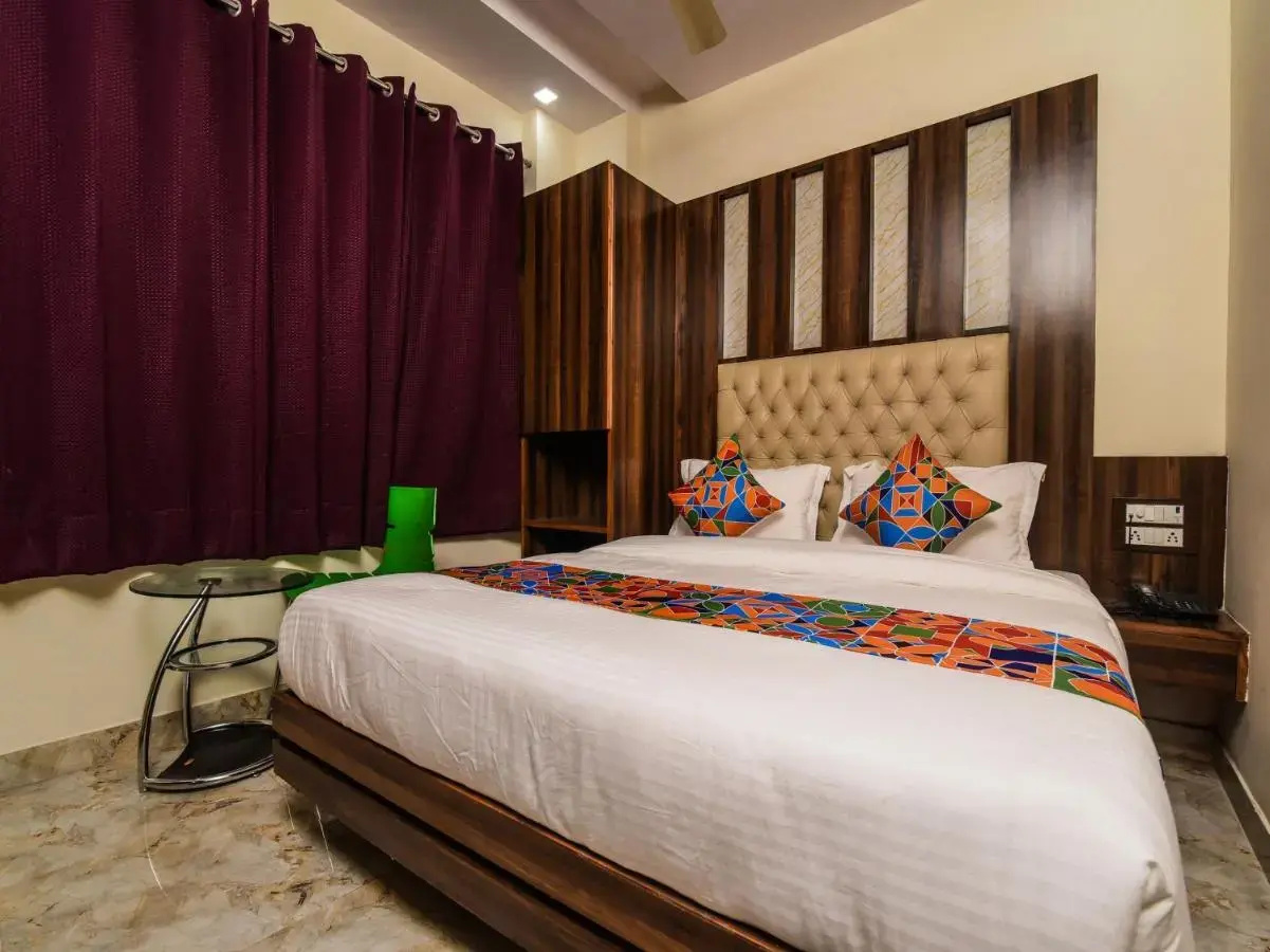 Photo - Hotel Dollar Inn