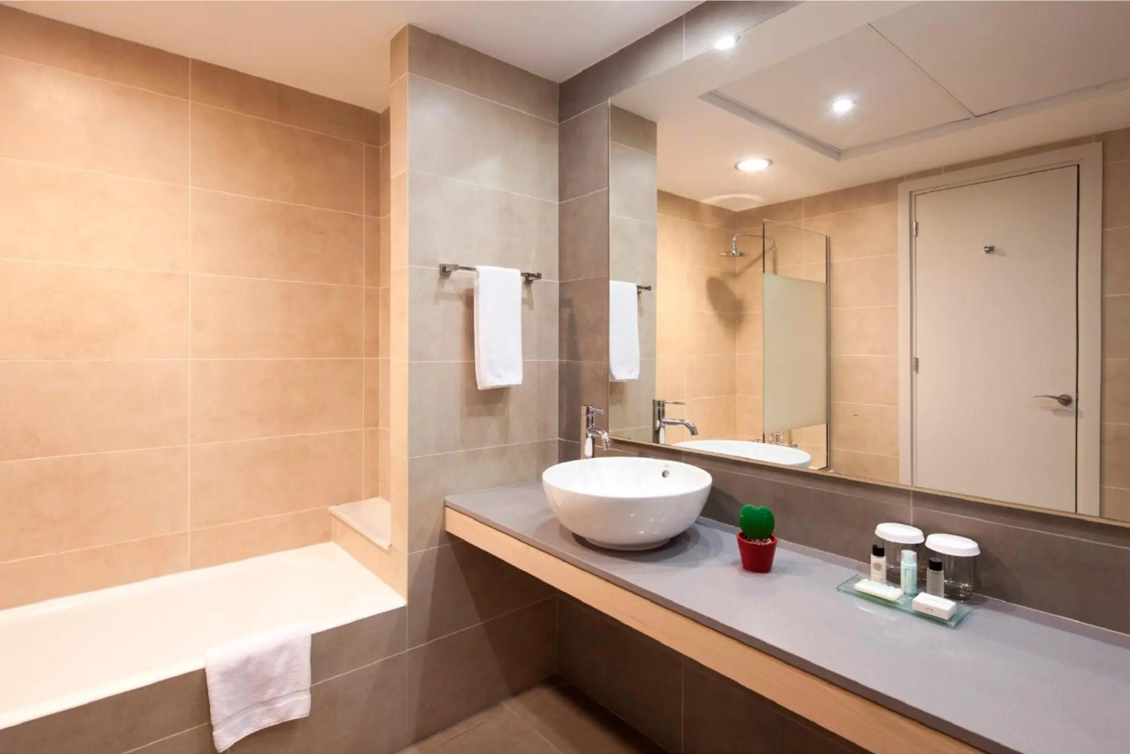 Photo - Capital Coast Resort & Spa