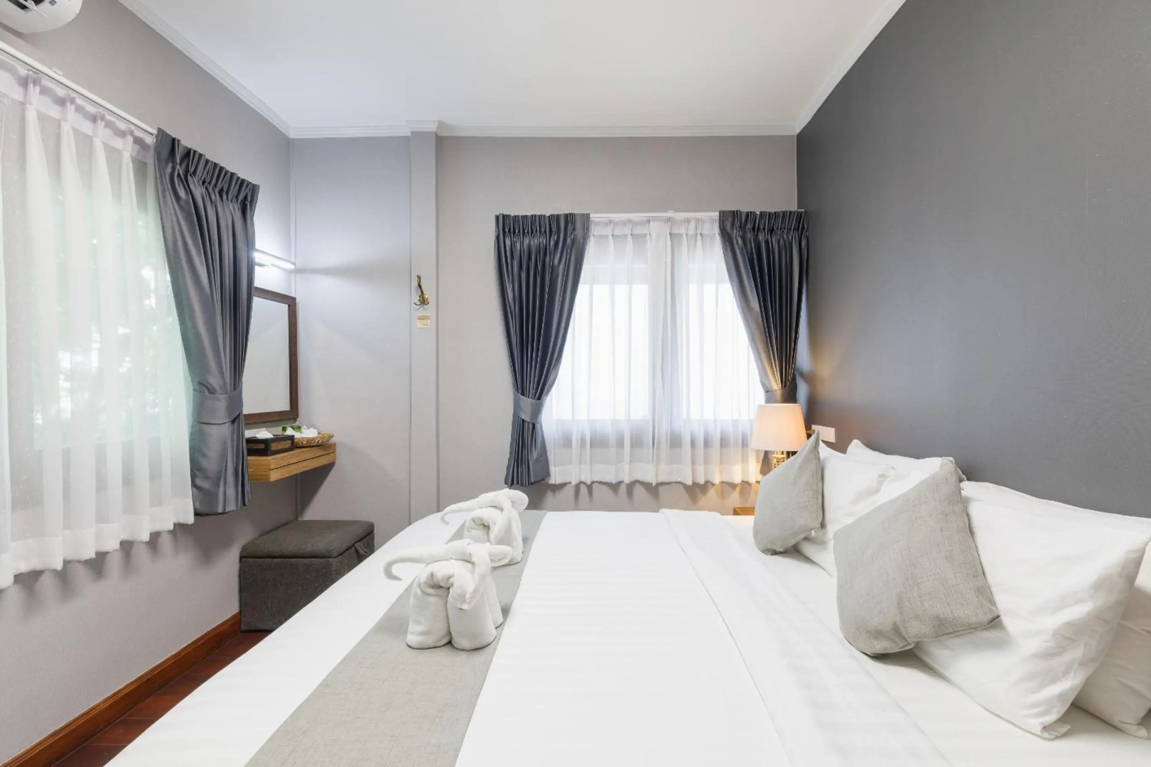 Photo - Le Charcoa Hotel