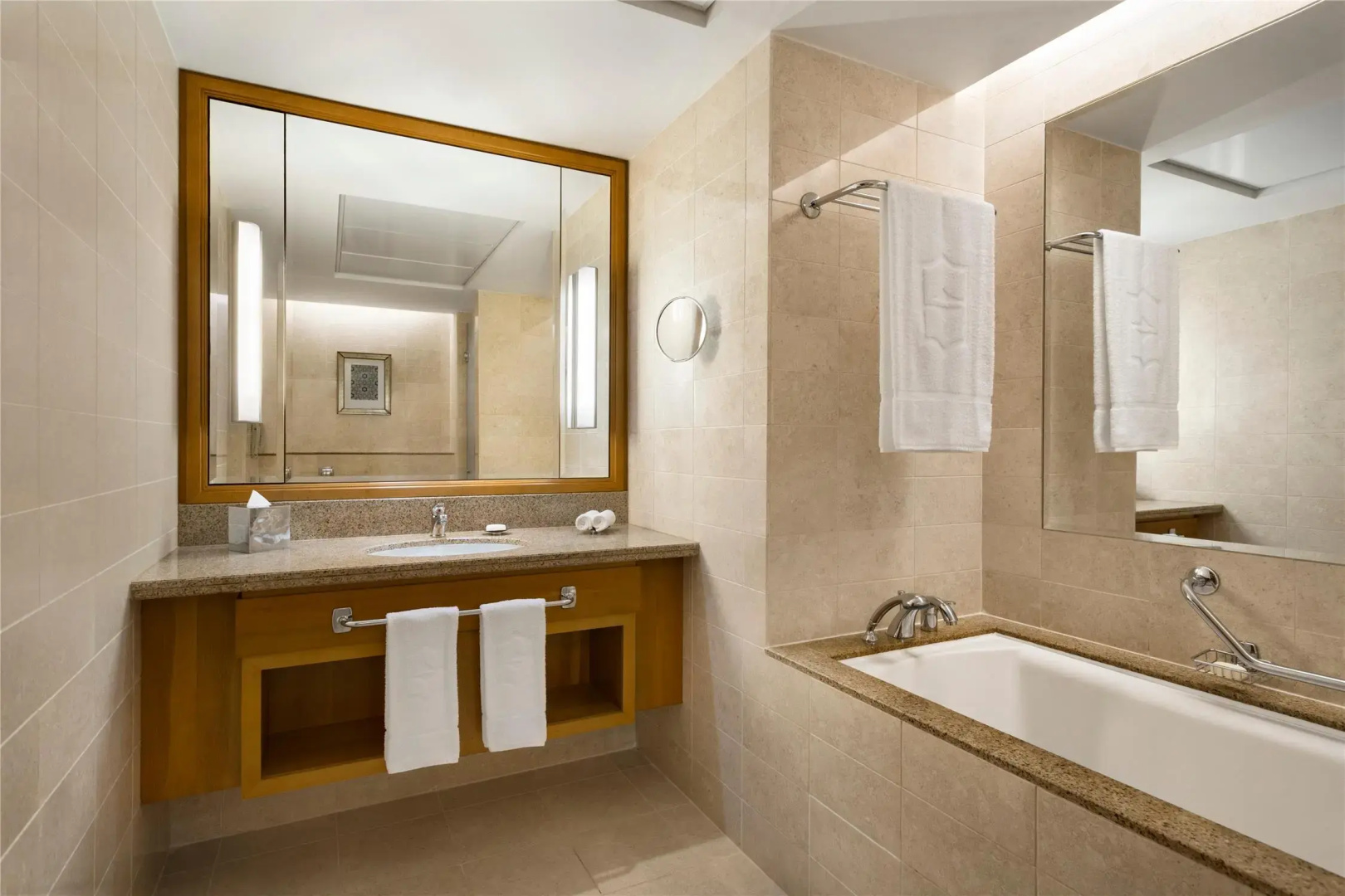 Photo - Shangri-La's Barr Al Jissah Resort & Spa — Al Waha Hotel